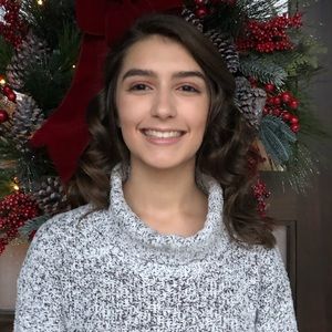 Meet your Posher, Nicole